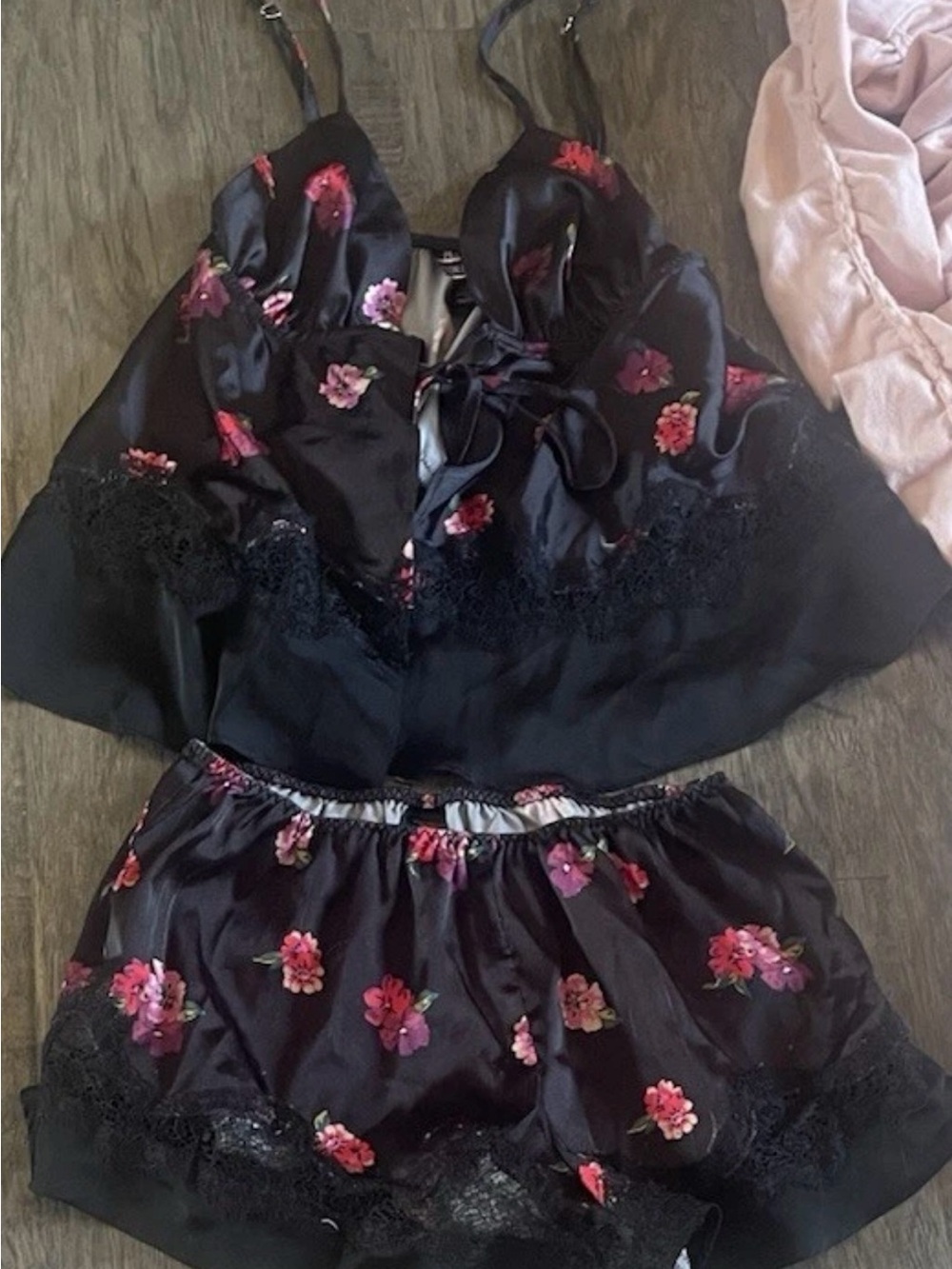 Victoria’s Secret Matching Pajama Set - Black Floral Tank and Shorts Size Small
